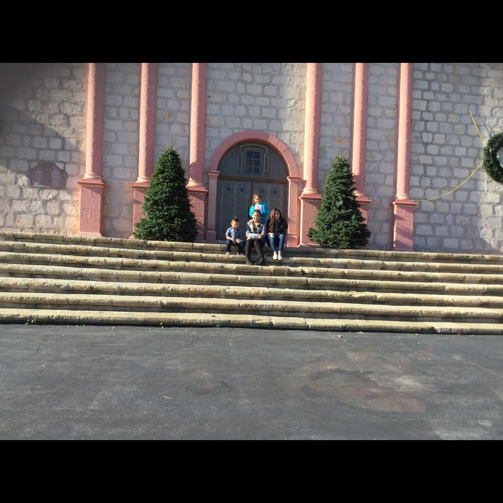 Meet your Posher, Cecilia